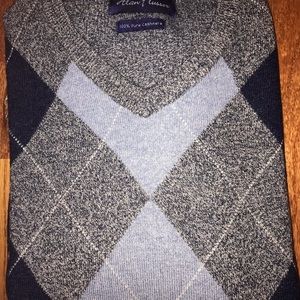 Alan Flusser 100% cashmere sweater